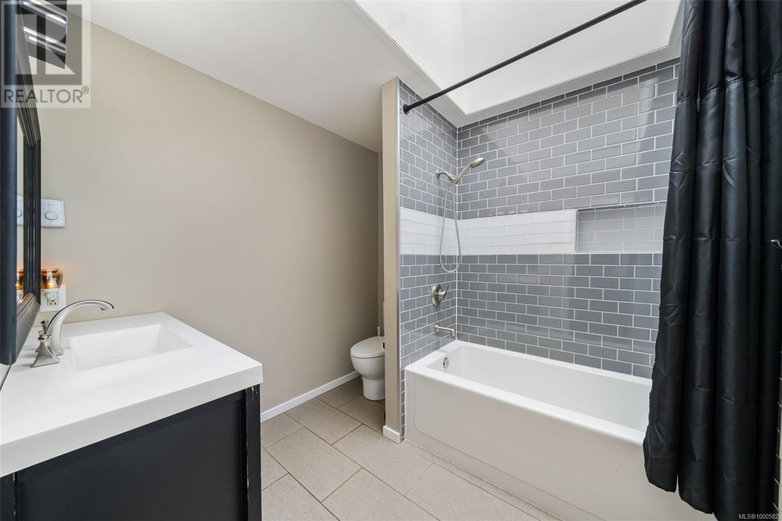 2710 Bob-O-Link Dr, Shawnigan Lake