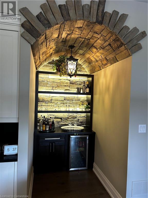 Photo 13 of 68 Mountain Brow Boulevard, Hamilton ON