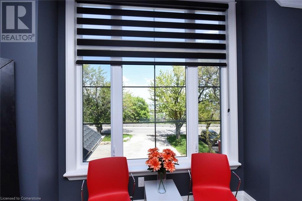 Photo 14 of 68 Mountain Brow Boulevard, Hamilton ON