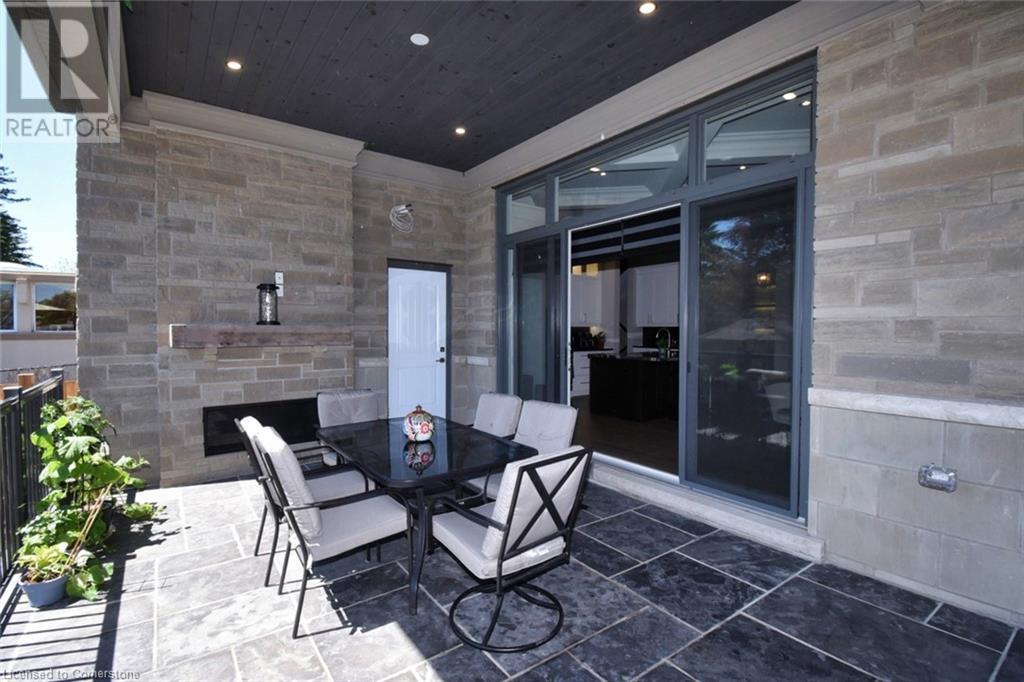 Photo 35 of 68 Mountain Brow Boulevard, Hamilton ON