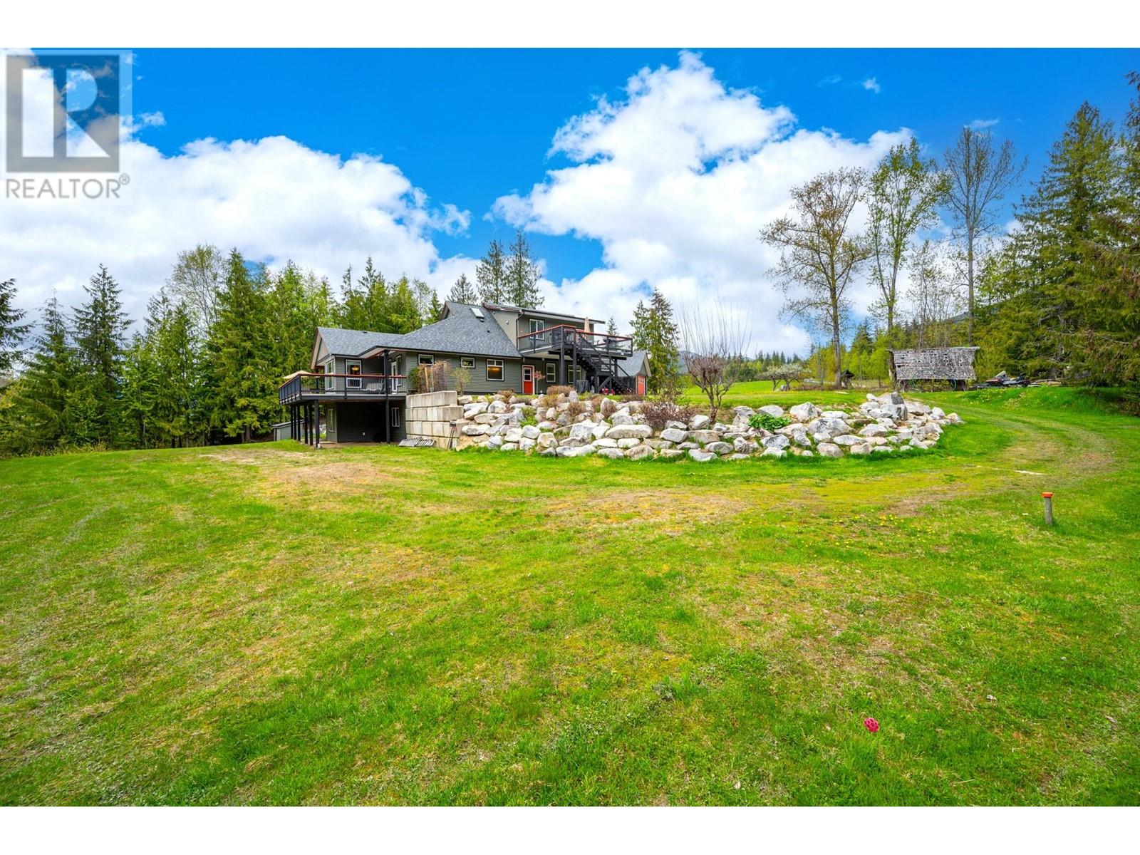 Photo 23 of 787 Crescent Bay Road Lot 133, Nakusp BC