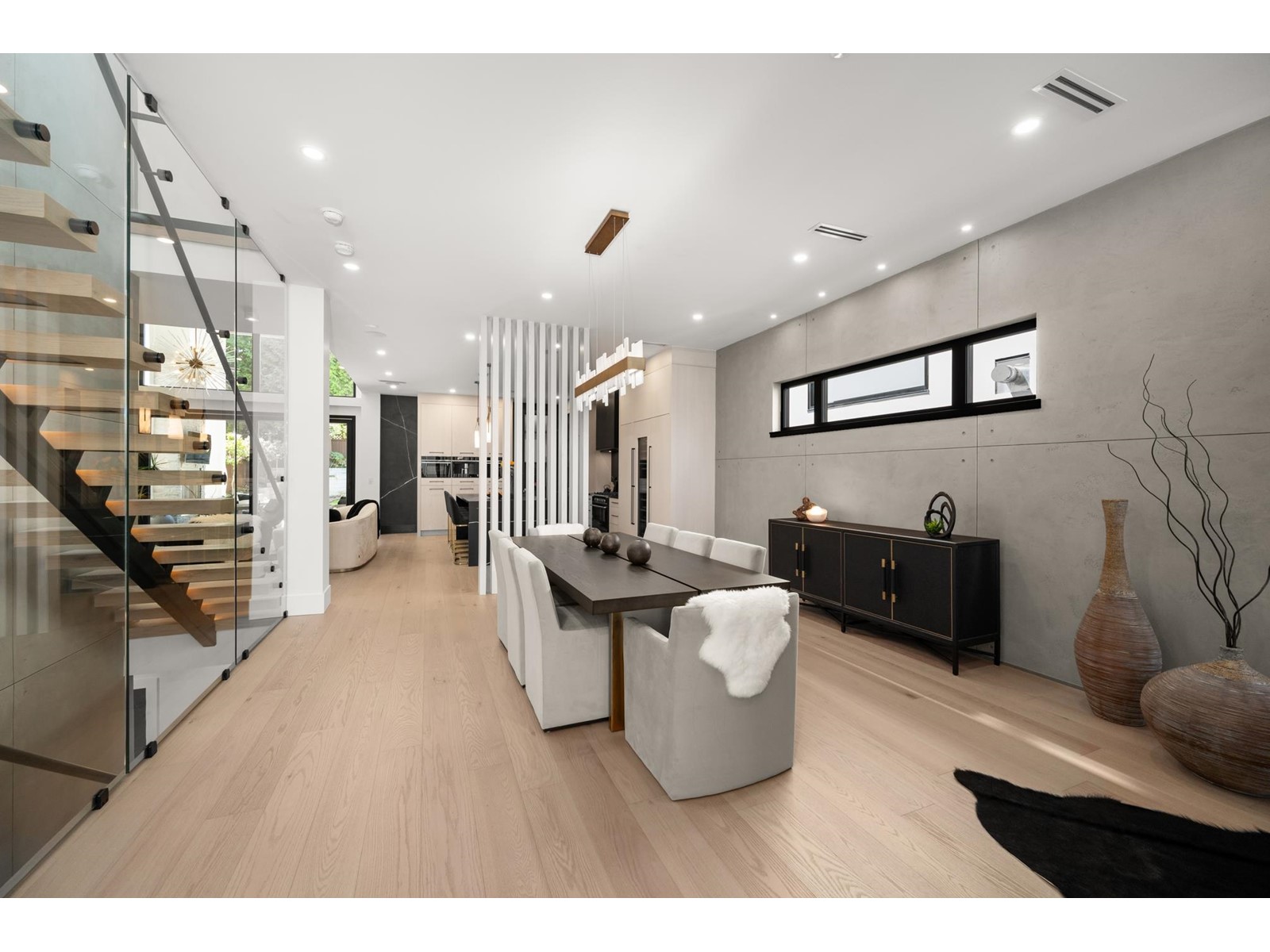 1255 KENT STREET, White Rock real estate listing R2979807