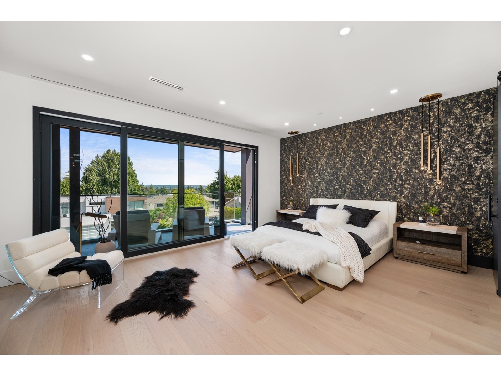 1255 KENT STREET, White Rock real estate listing R2979807