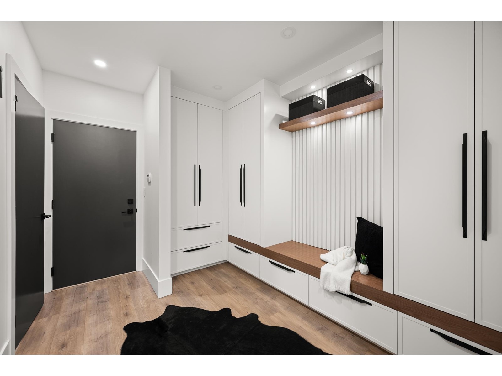 1255 KENT STREET, White Rock real estate listing R2979807