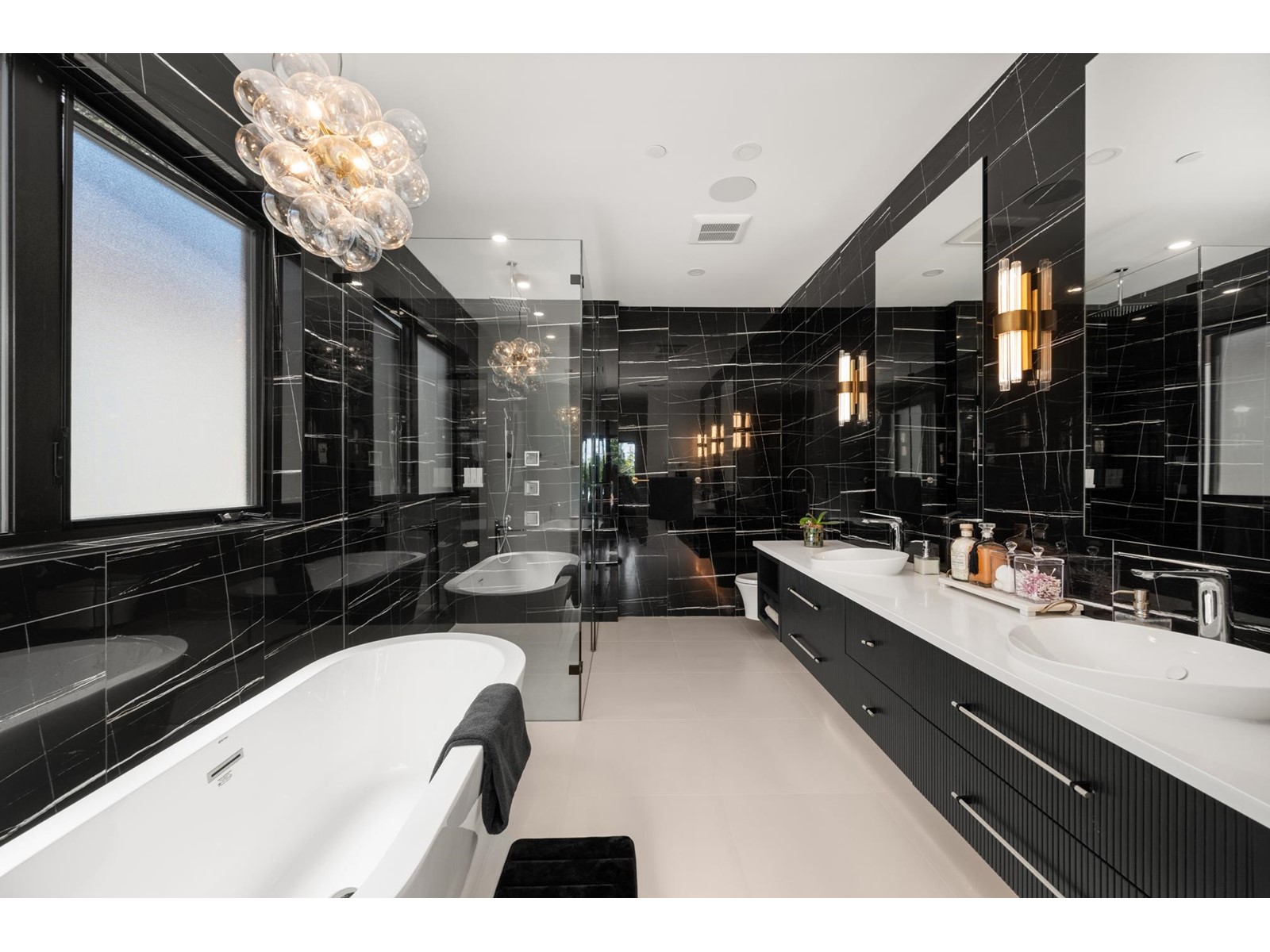 1255 KENT STREET, White Rock real estate listing R2979807