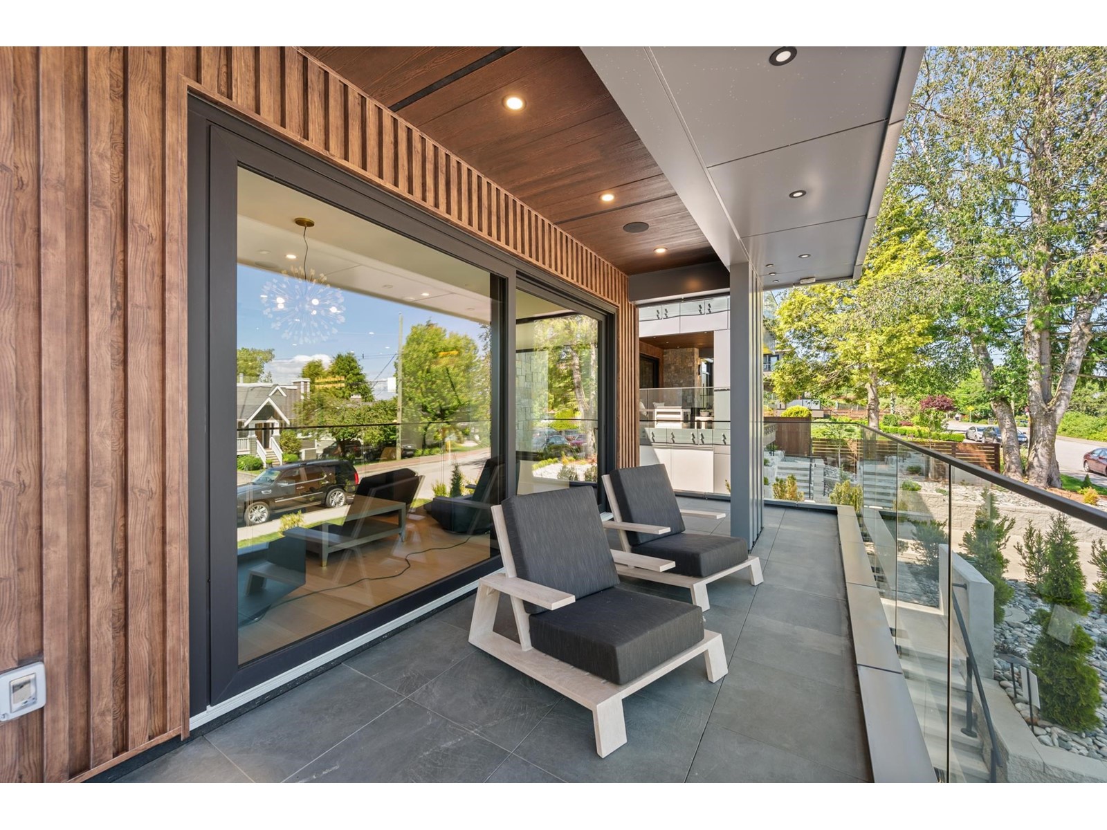 1255 KENT STREET, White Rock real estate listing R2979807