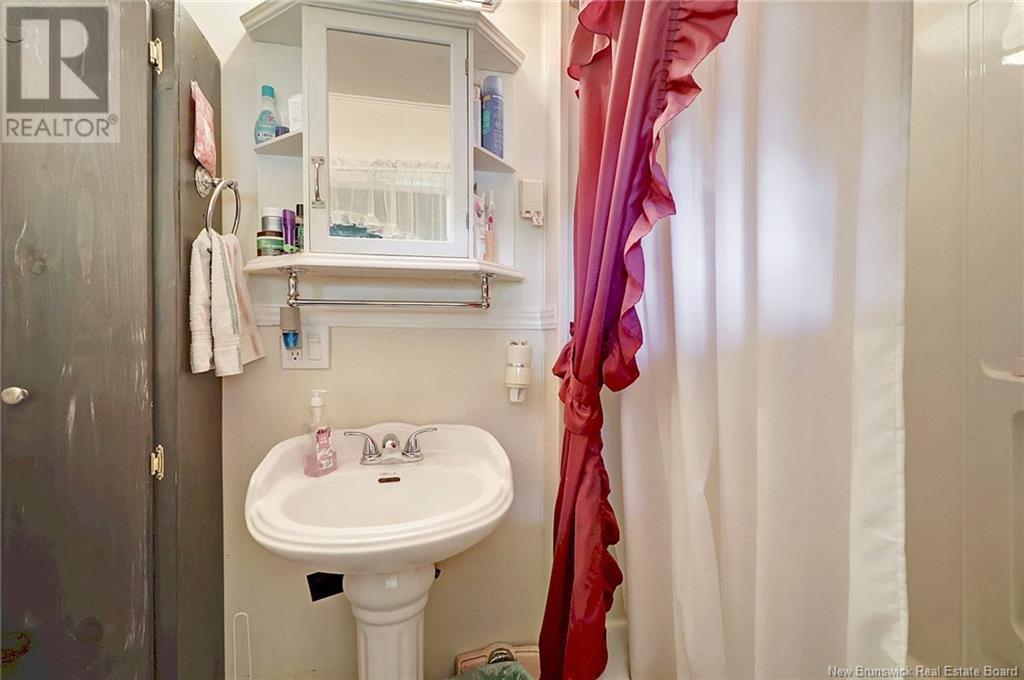 51 Meadow St S Street - Image 37