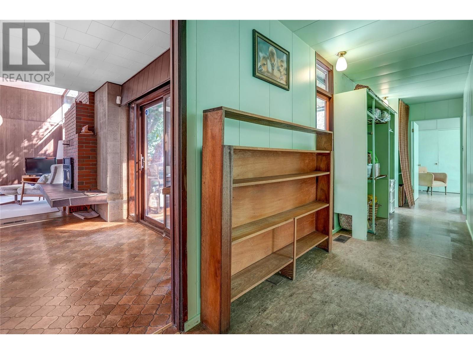 7413 Kirk Avenue, Summerland