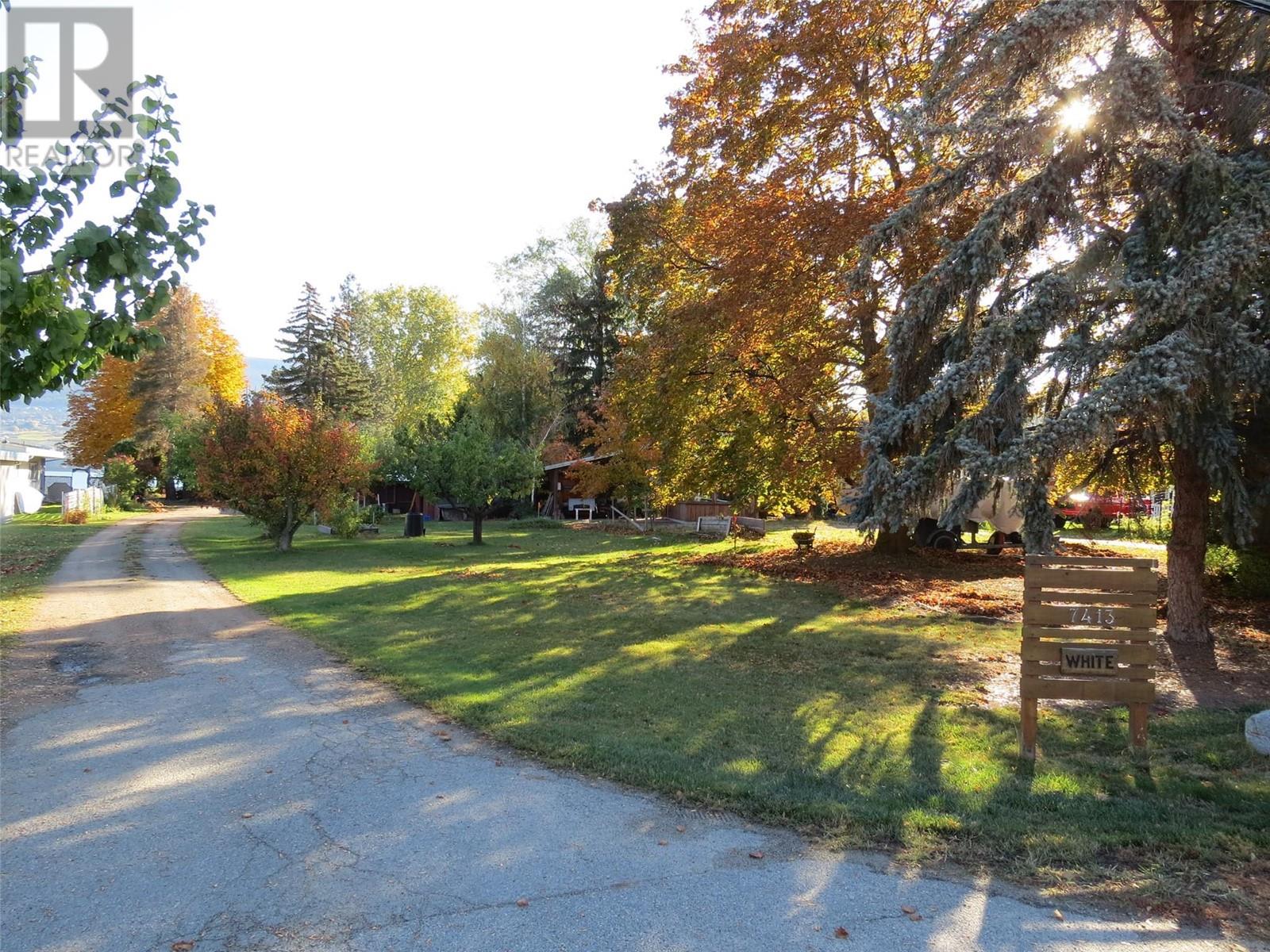 7413 Kirk Avenue, Summerland