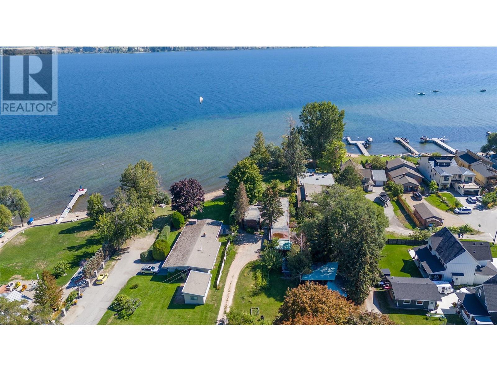 7413 Kirk Avenue, Summerland