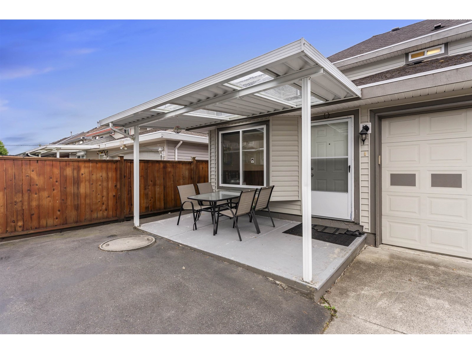Photo 17 of 17381 64 Avenue, Surrey BC