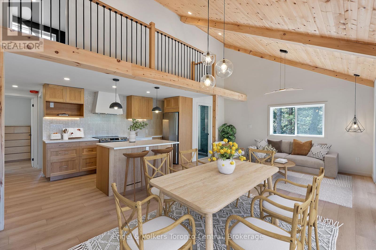 Photo 32 of 1457 Lake Joseph Road, Seguin ON