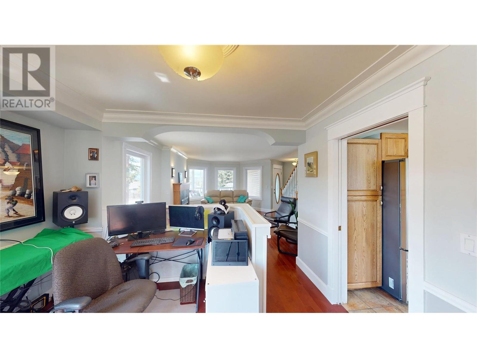 3001 Mt. Fisher Drive, Cranbrook