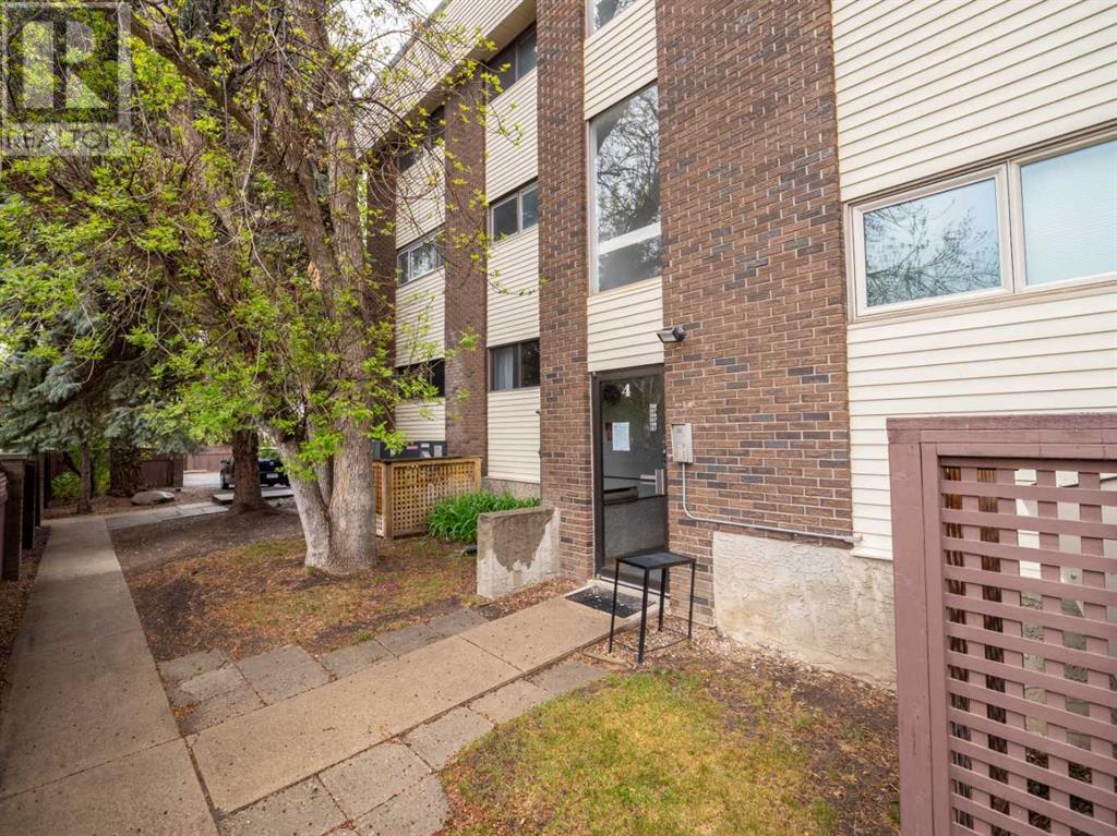 Single Family House for Sale in    Avenue S Victoria Park Lethbridge 