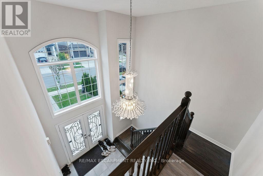 Photo 39 of 12 Ascoli Drive, Hamilton ON