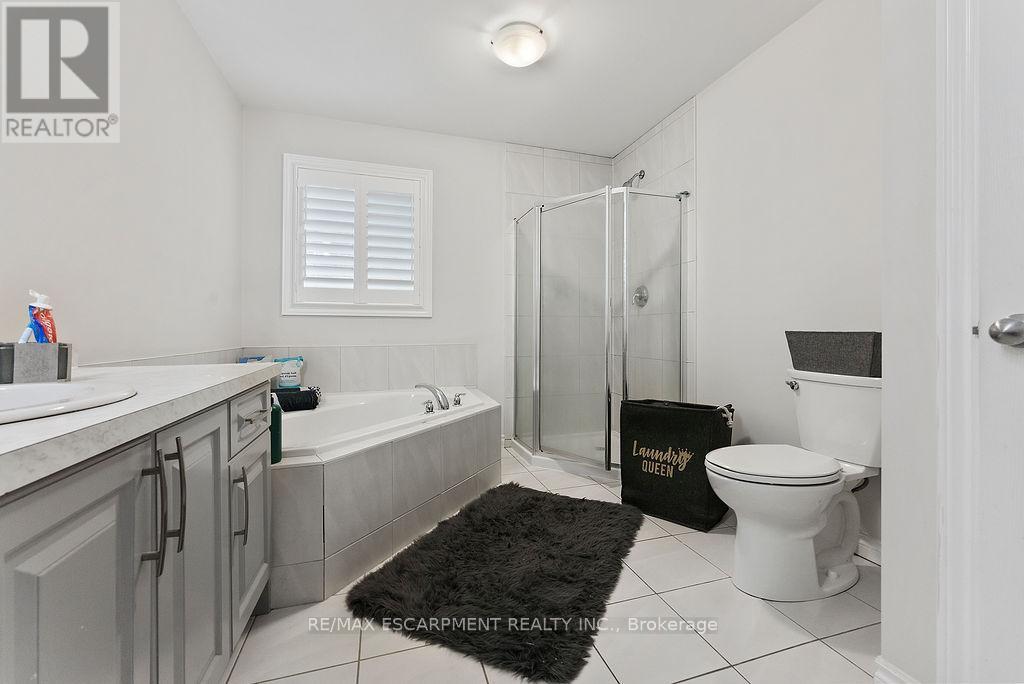 Photo 38 of 12 Ascoli Drive, Hamilton ON