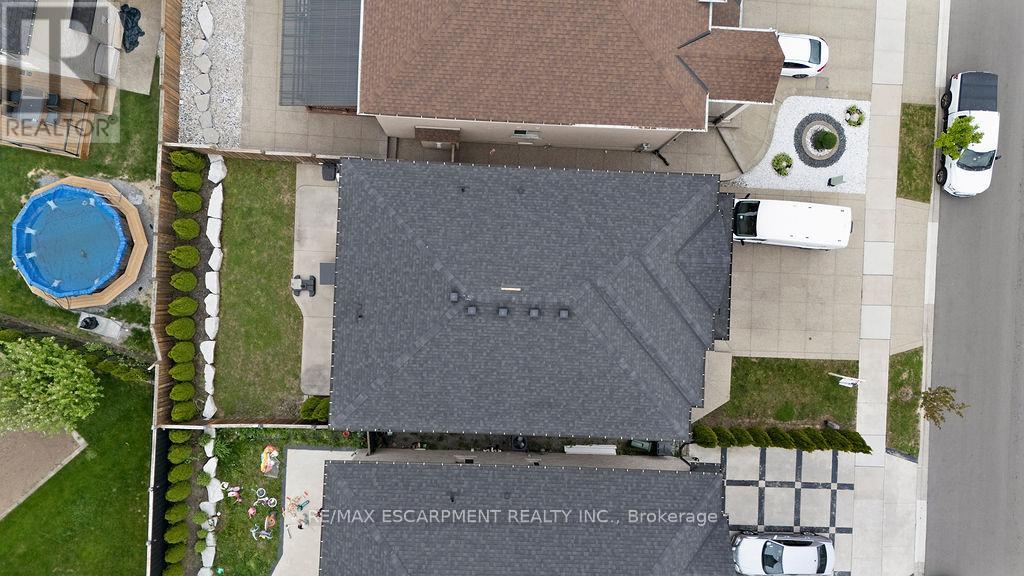 Photo 32 of 12 Ascoli Drive, Hamilton ON