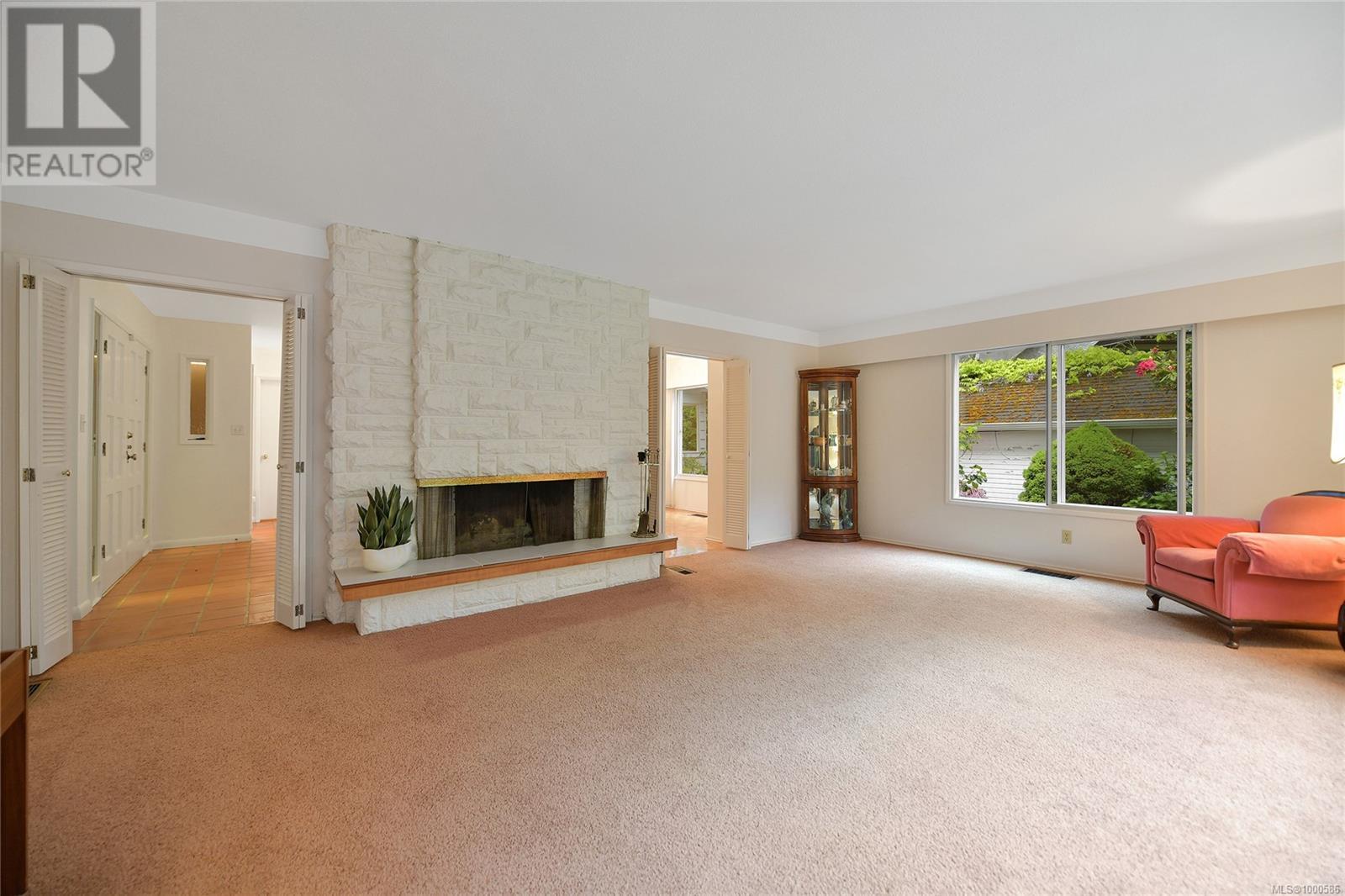  1120 St. Louis Street, Oak Bay