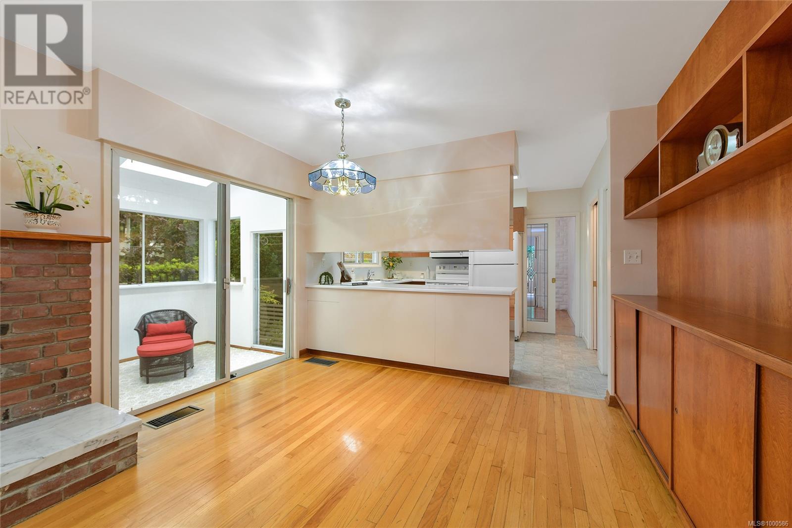  1120 St. Louis Street, Oak Bay