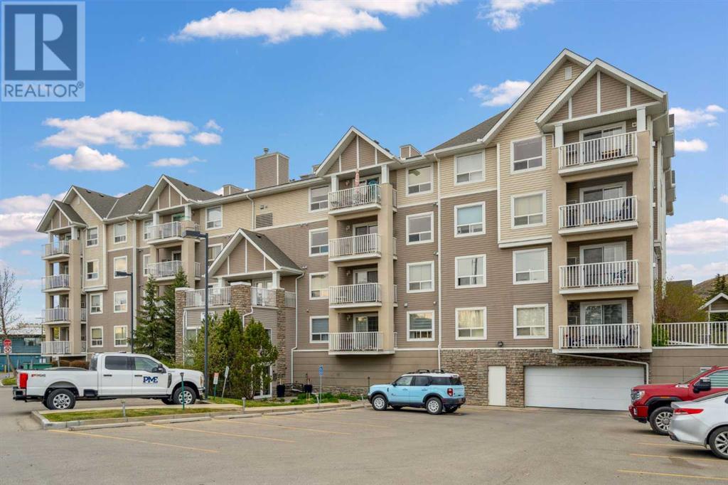 128 Centre Avenue, Cochrane