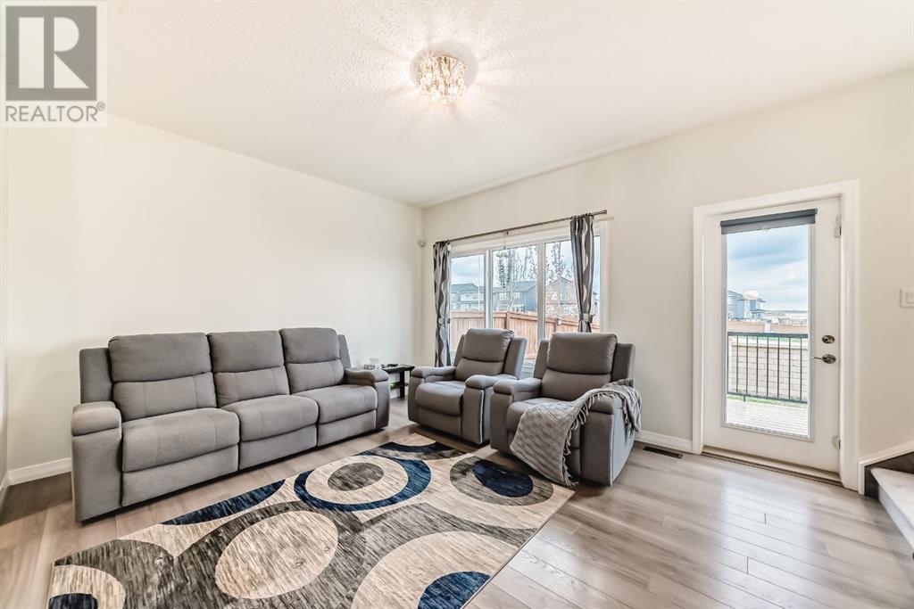 Single Family House for Sale in  Evanscrest Way NW Evanston Calgary 