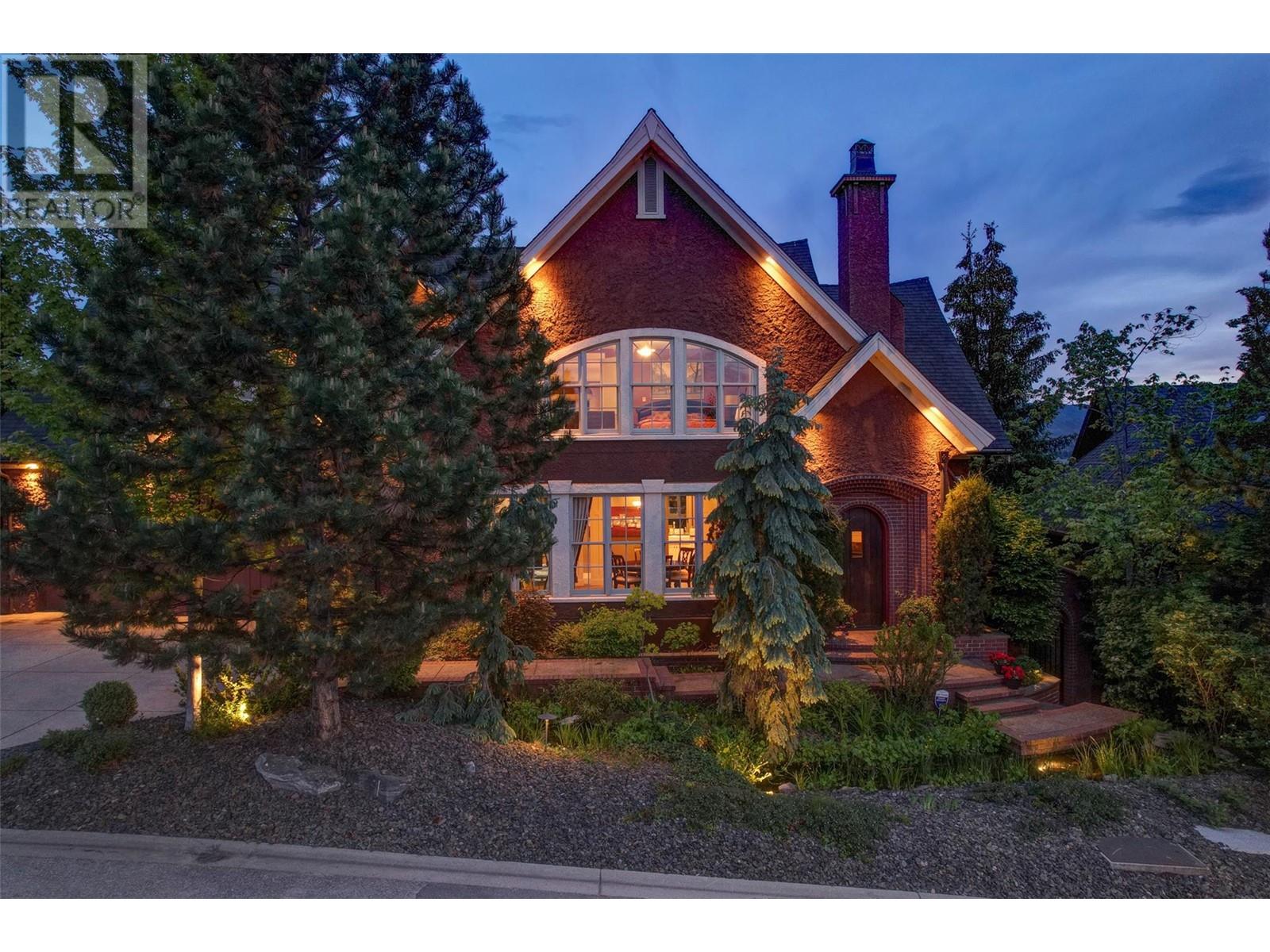 965 Westpoint Drive, Kelowna