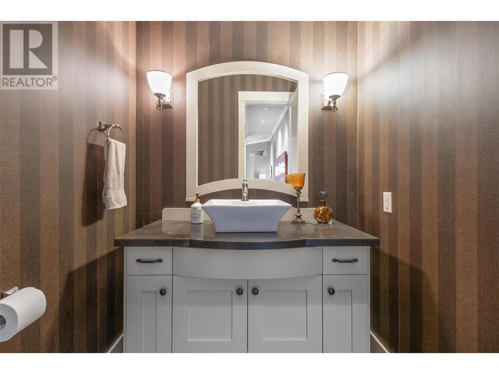 965 Westpoint Drive, Kelowna
