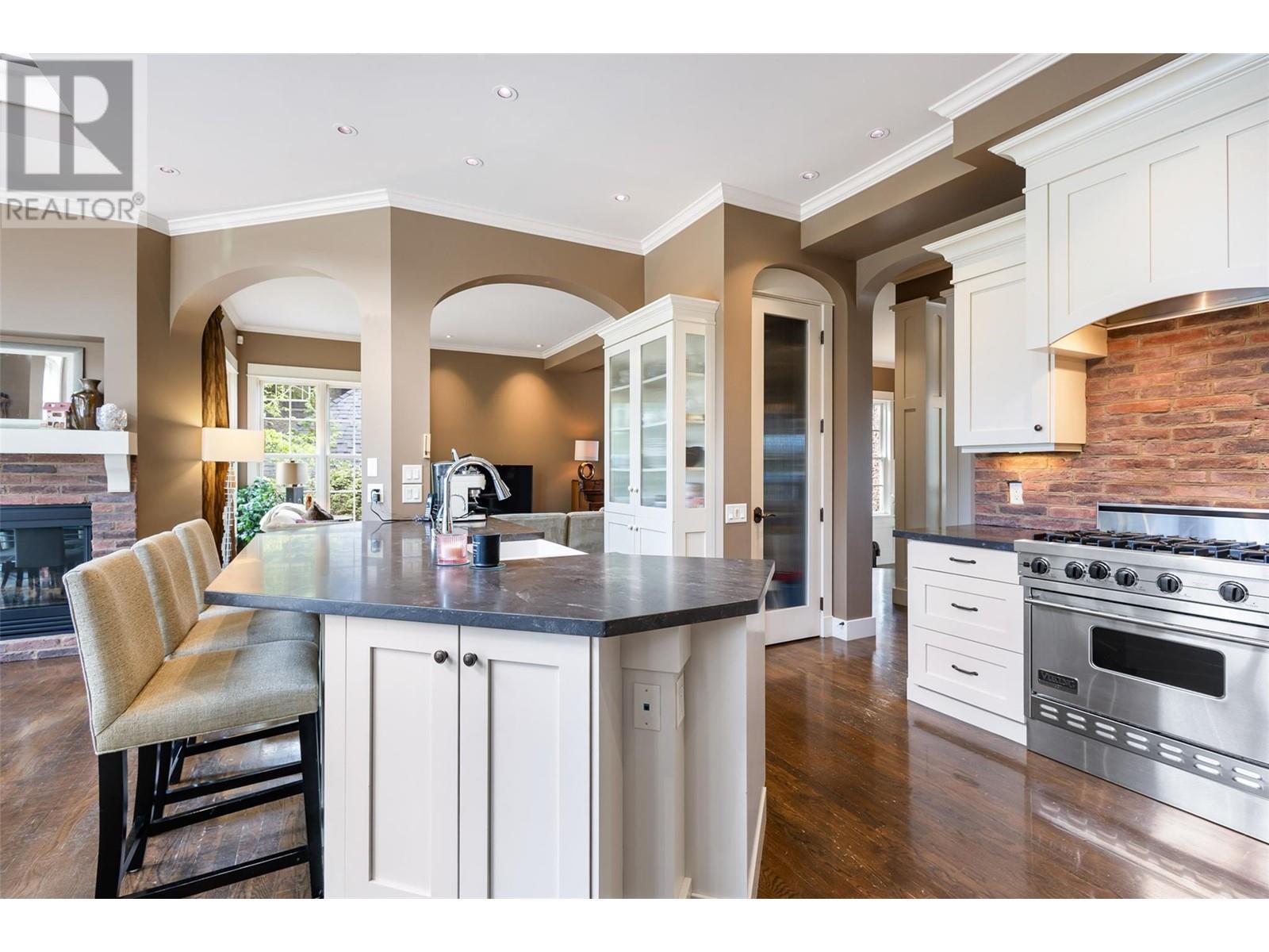965 Westpoint Drive, Kelowna