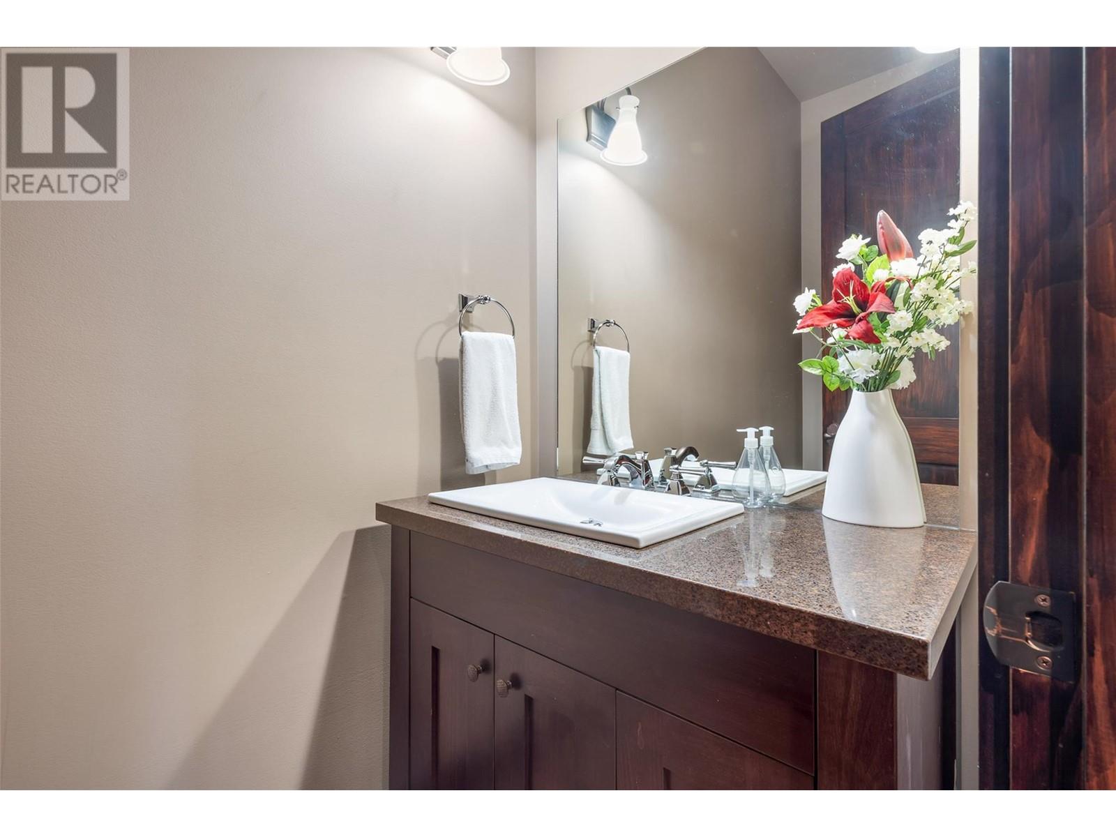 965 Westpoint Drive, Kelowna