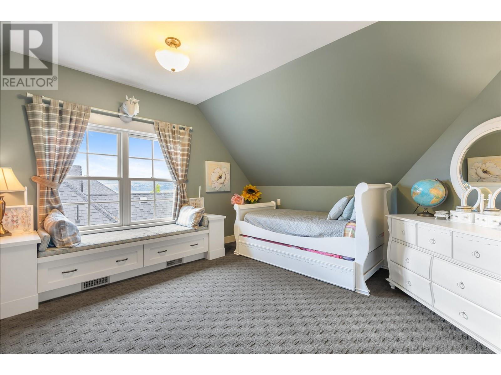 965 Westpoint Drive, Kelowna