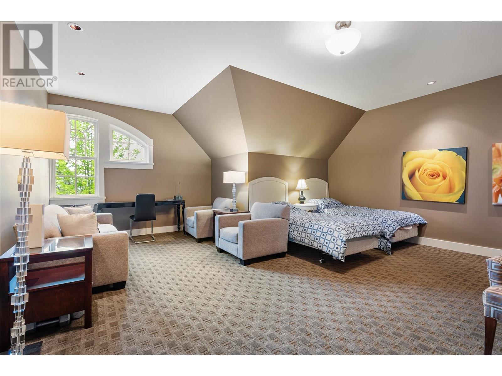 965 Westpoint Drive, Kelowna