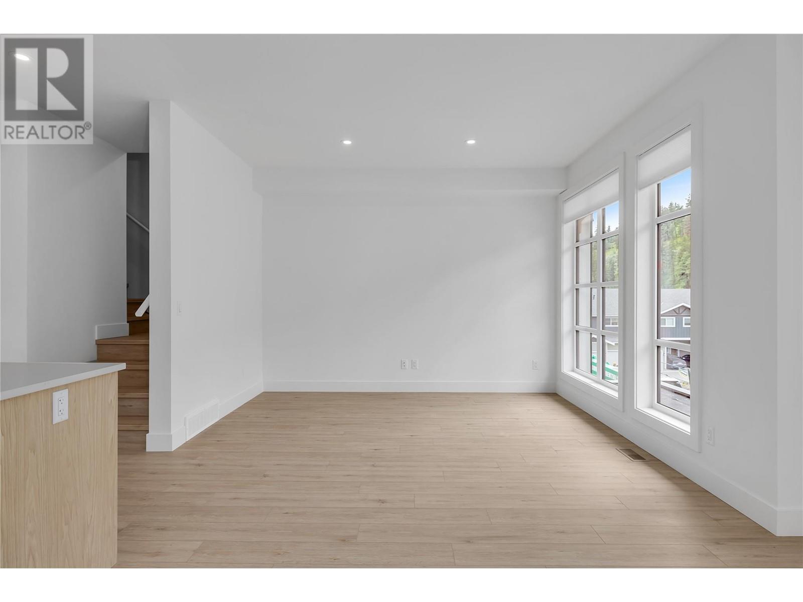 108 1455 Cara Glen Court, Kelowna