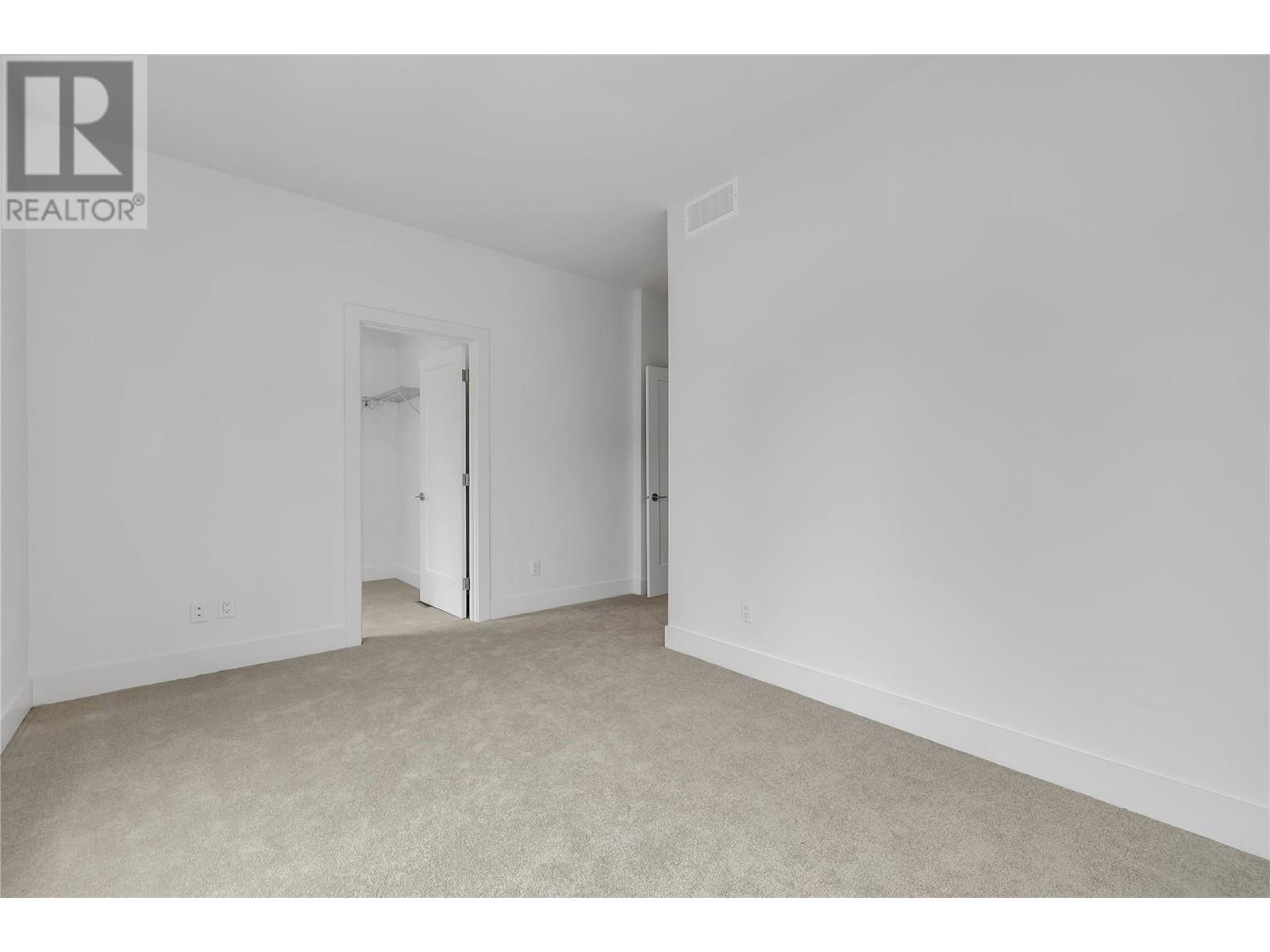 108 1455 Cara Glen Court, Kelowna