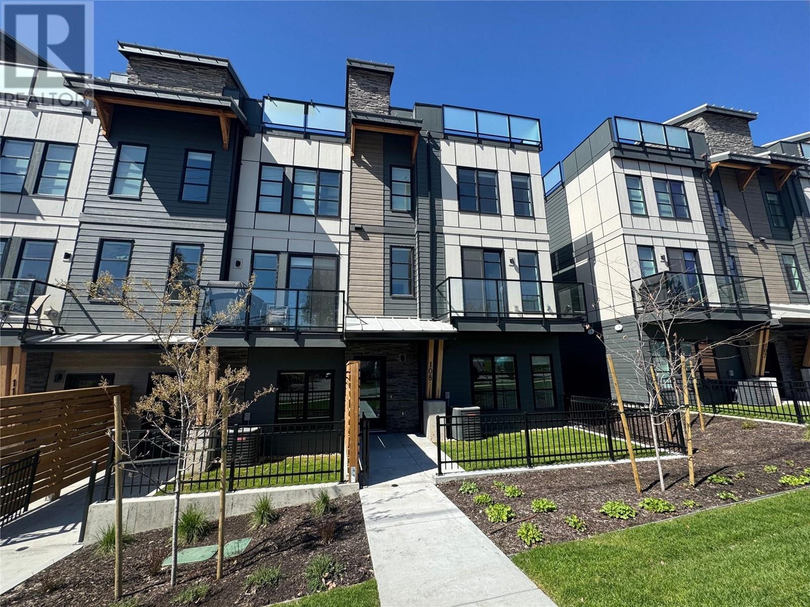 108 1455 Cara Glen Court, Kelowna