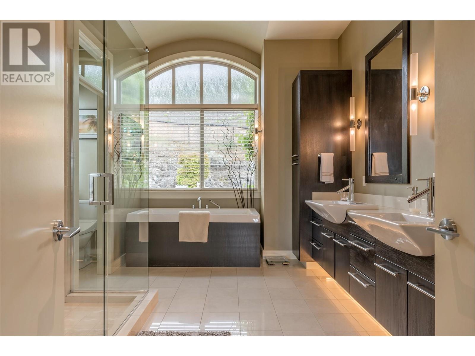 10 1117 Mt Fosthall Drive, Vernon
