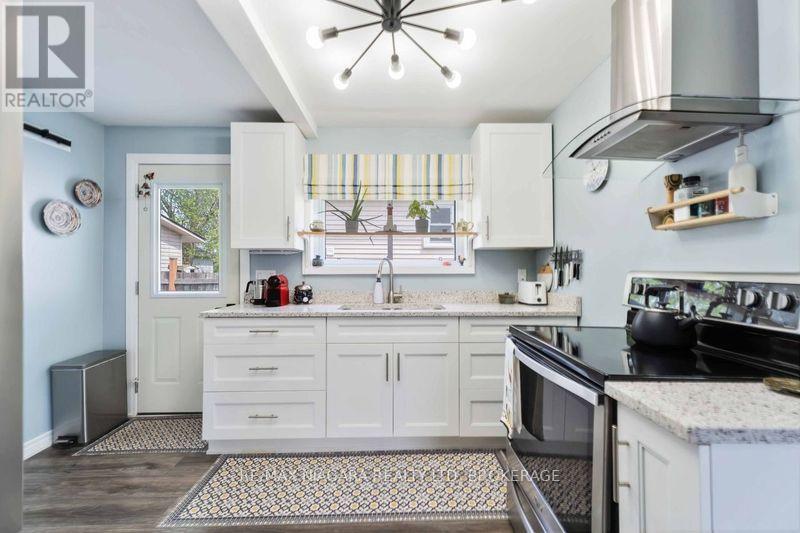 Photo 16 of 11110 Desiree Street, Wainfleet ON