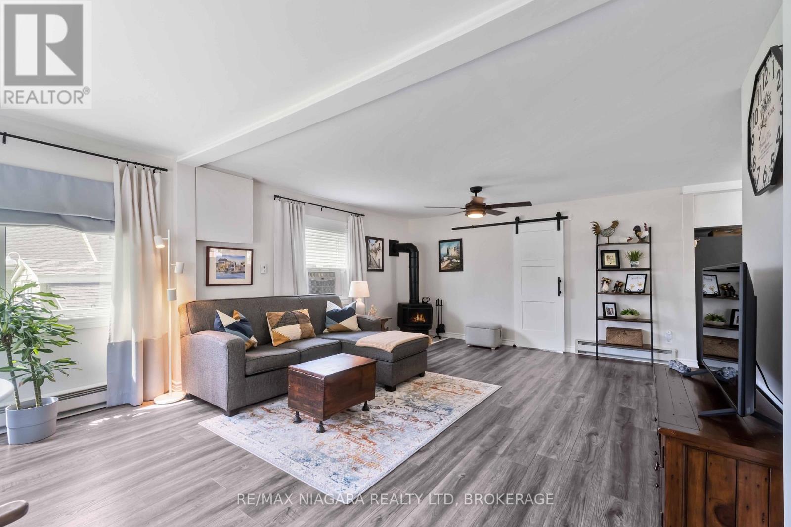 Photo 9 of 11110 Desiree Street, Wainfleet ON
