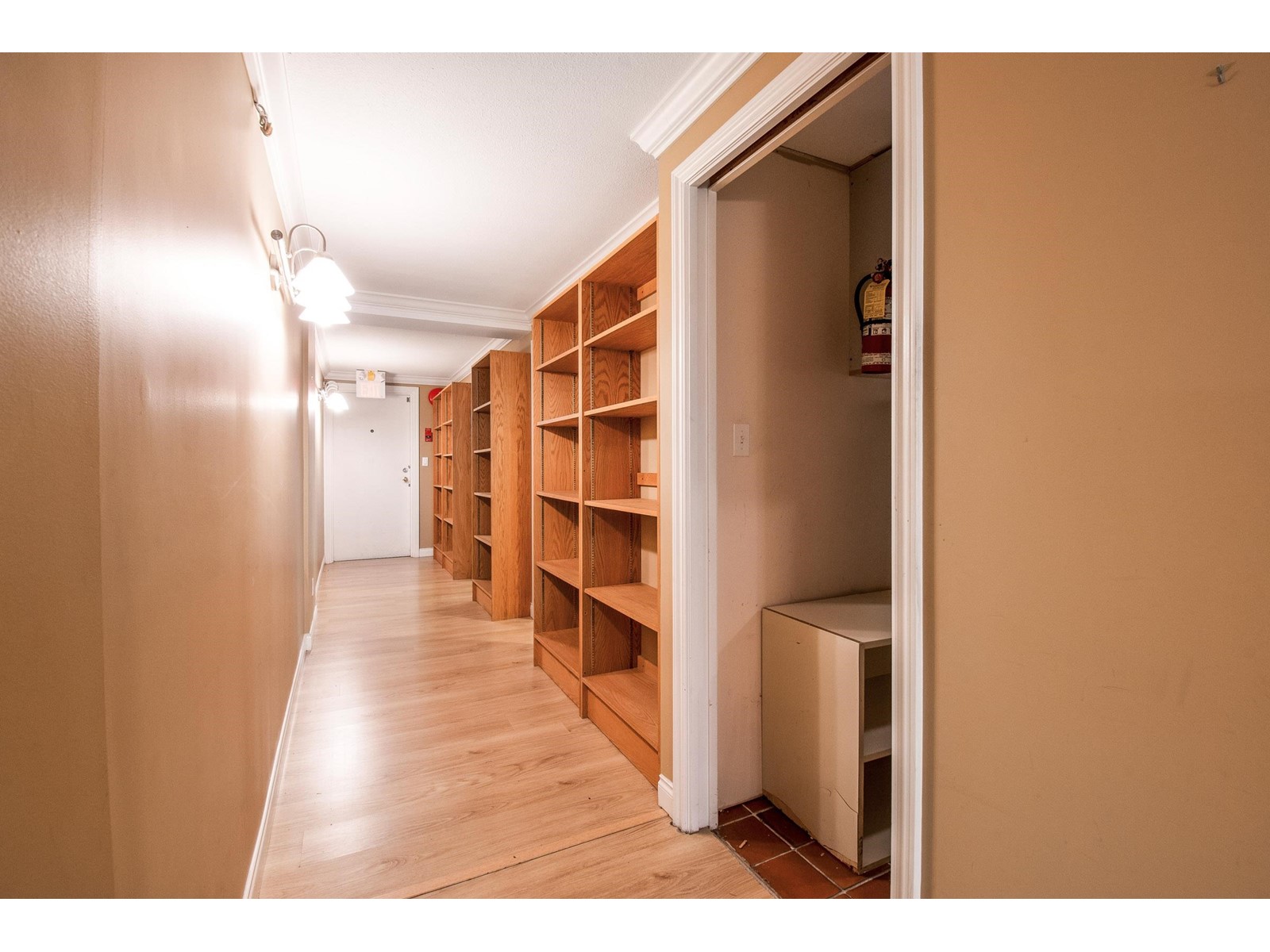 Photo 8 of 15250 Thrift Avenue, White Rock BC