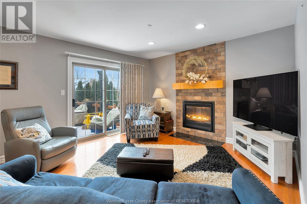 Photo 24 of 233 Crystal Bay Drive, Amherstburg ON