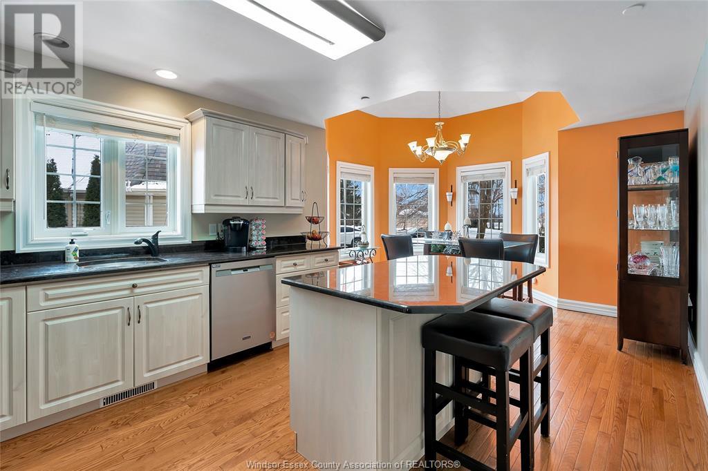 Photo 26 of 233 Crystal Bay Drive, Amherstburg ON