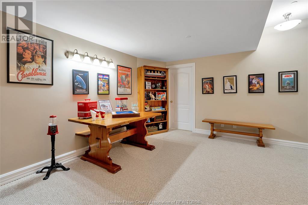 Photo 33 of 233 Crystal Bay Drive, Amherstburg ON