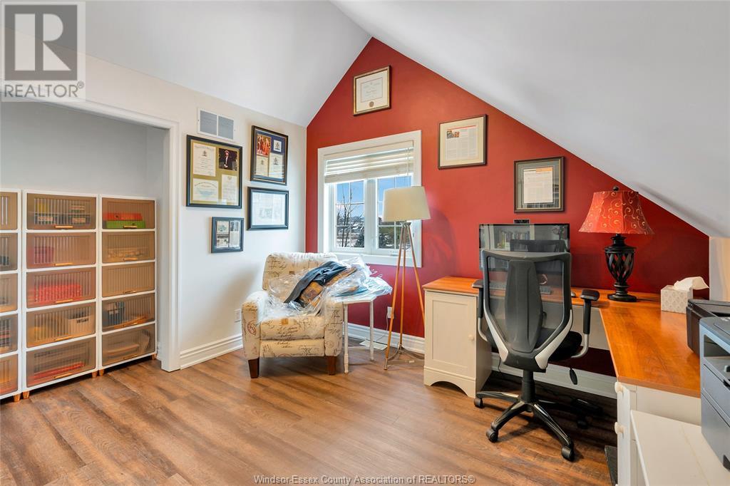 Photo 40 of 233 Crystal Bay Drive, Amherstburg ON