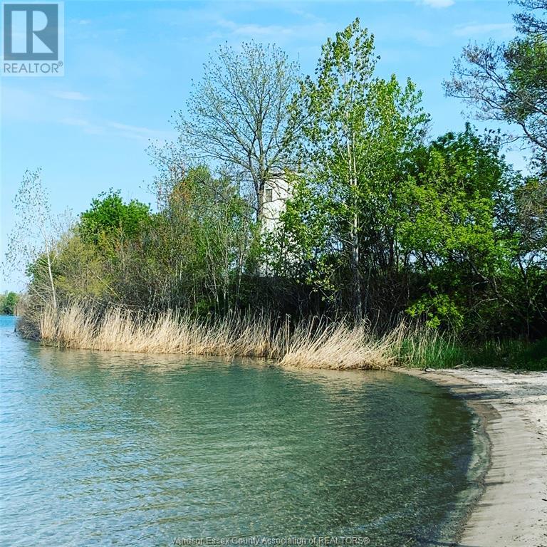 Photo 18 of 233 Crystal Bay Drive, Amherstburg ON