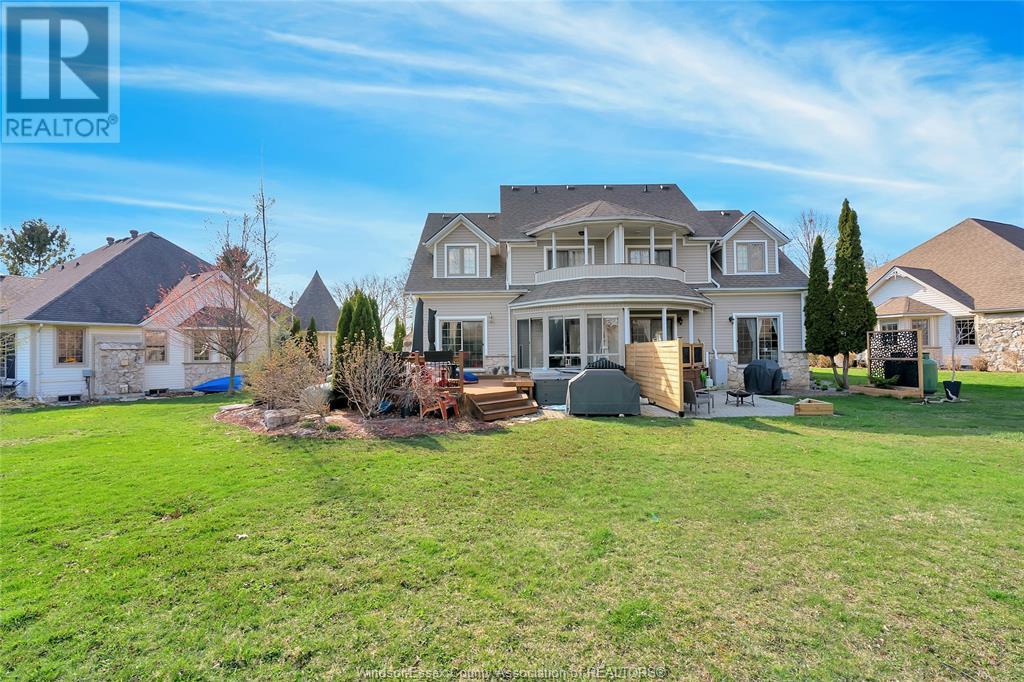 Photo 15 of 233 Crystal Bay Drive, Amherstburg ON