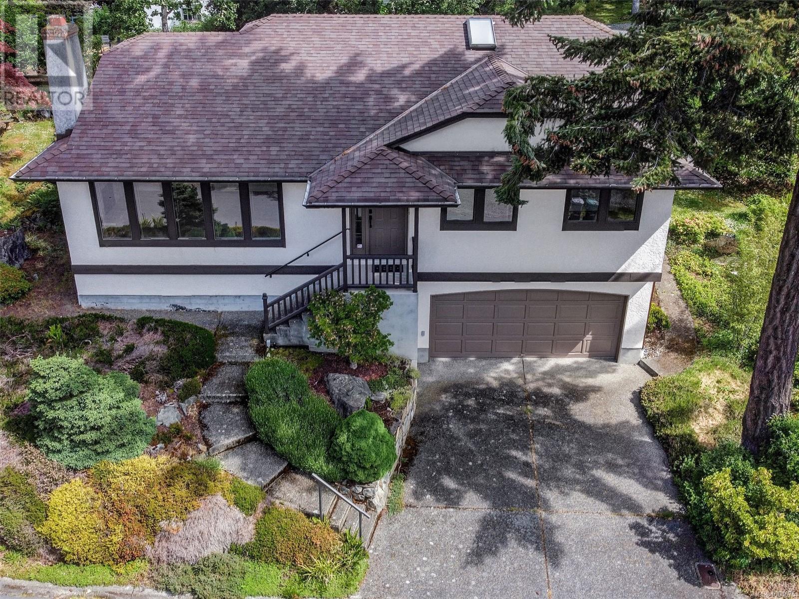 102 High St, View Royal