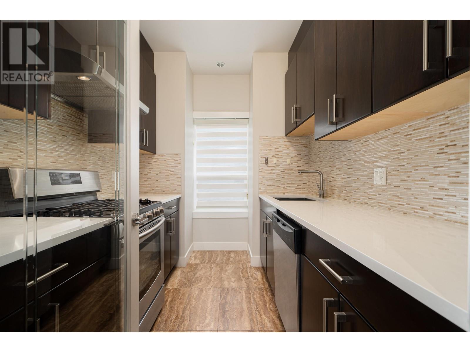 6650 NAPIER STREET, Burnaby real estate listing R3005416