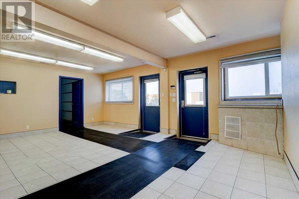 Photo 11 of 9113 111 Street, Grande Prairie AB