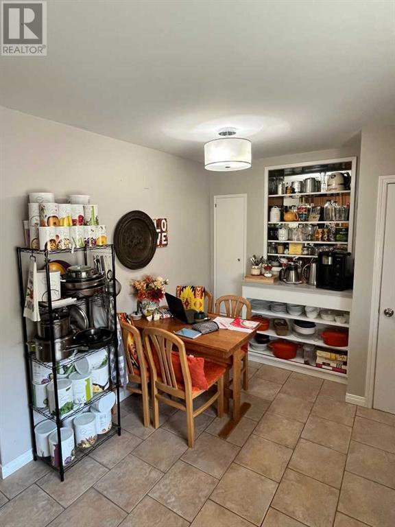 Photo 7 of 5124 42 Avenue, Taber AB