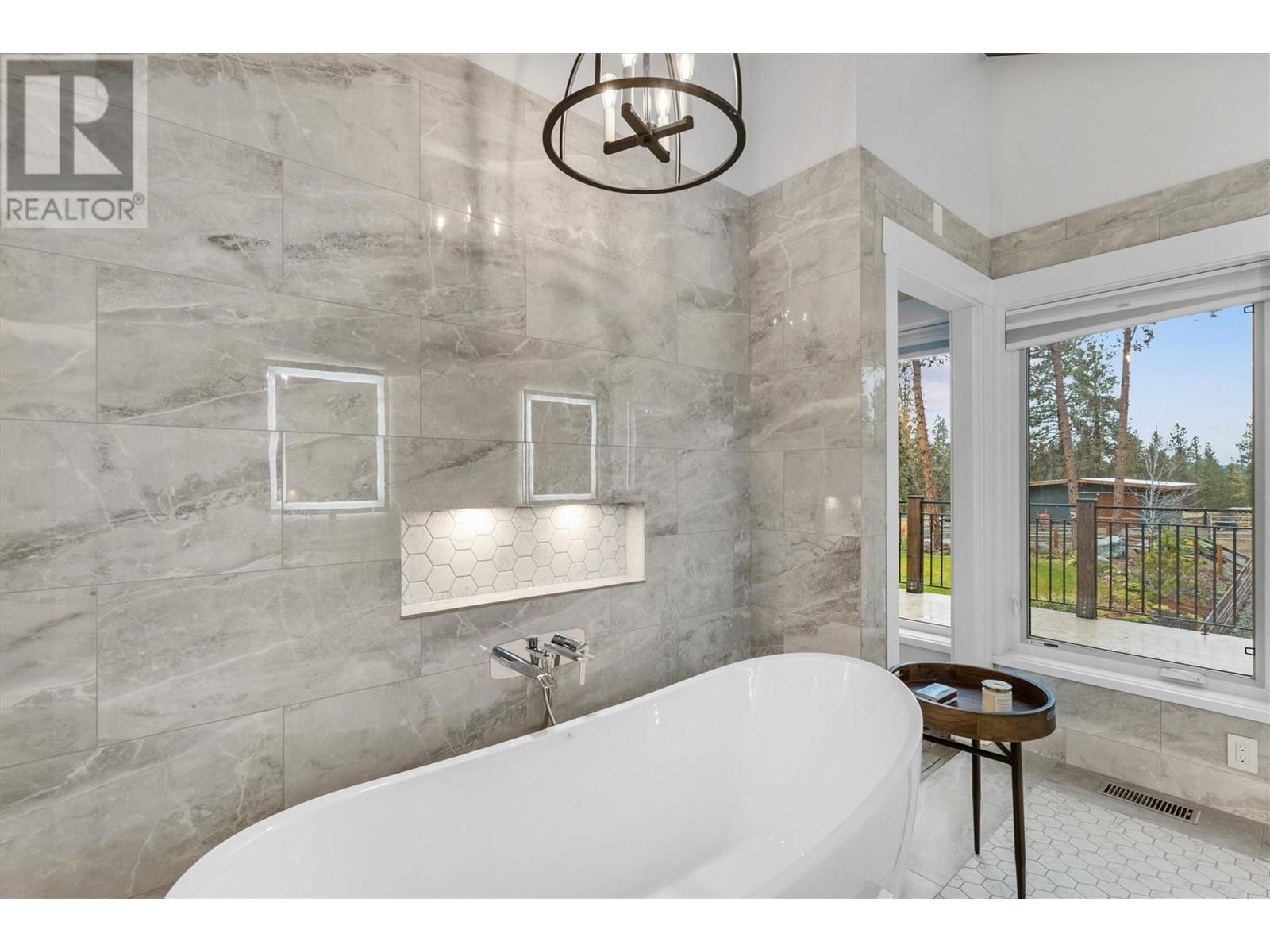 2150 Saucier Road, Kelowna