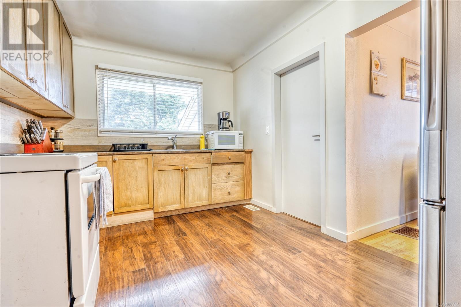 Photo 21 of 3054 Donald St, Saanich BC